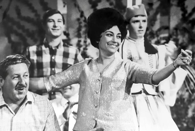 Antonia Athanassiou performing as ‘Nitsa Almaz,’ on Be Our Guest, ABC TV, 1968.