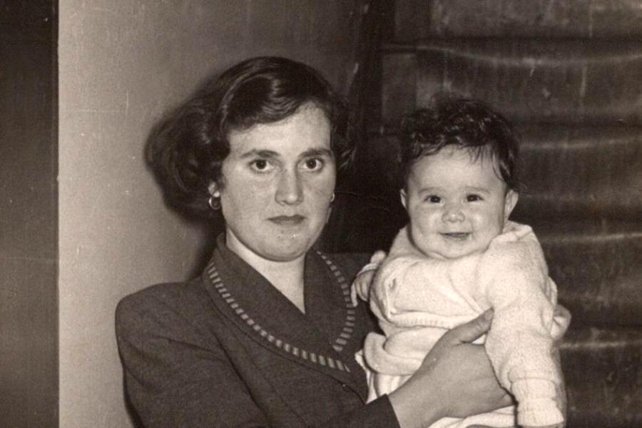 Stavroulla Onisforou holding baby Theo Onisforou, Hargrave Street, Paddington, 1957