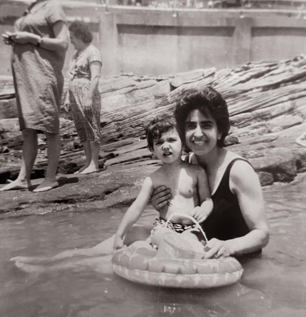 Stavroula Mousmoutis and daughter, Persofoni, Bronte Beach, c.1964